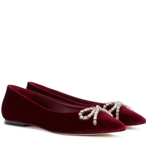 Larroudé
Lee Crystal-Embellished Bow Velvet Ballet Flats
$300 size 8 new - Picture 5 of 16